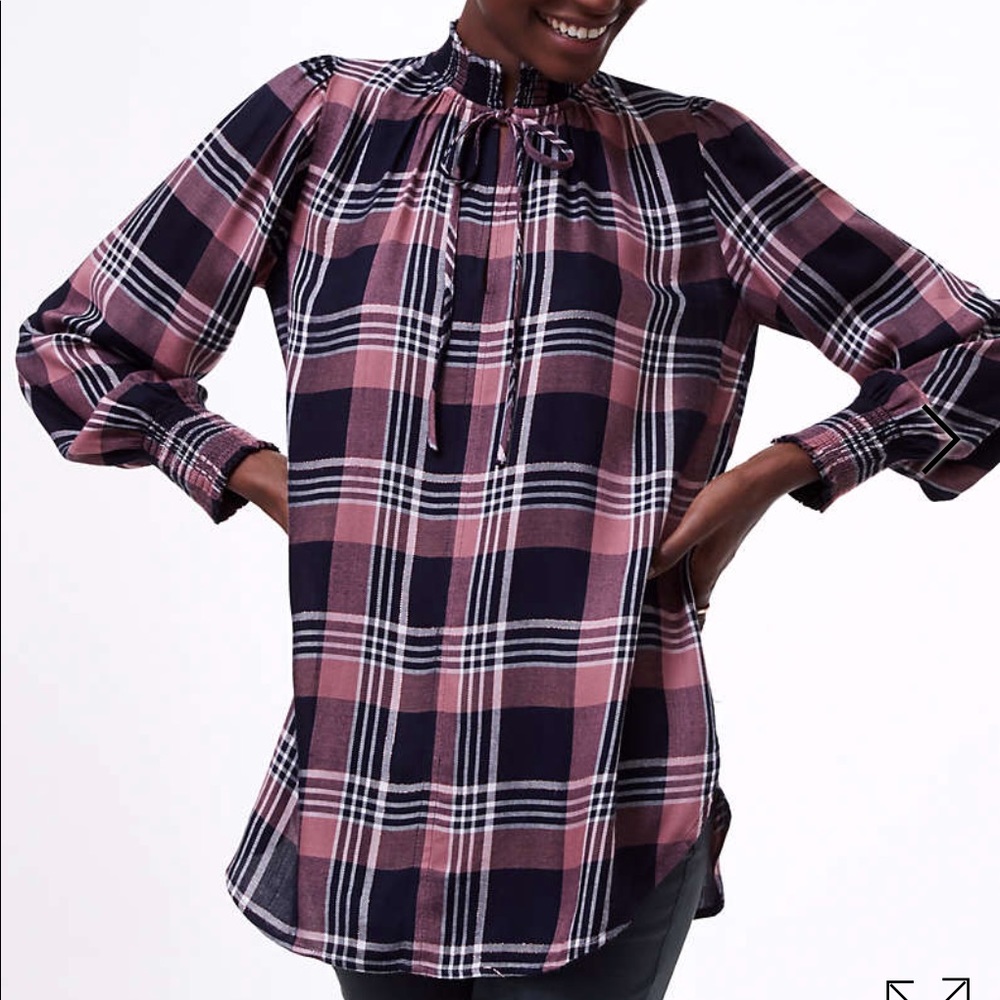 [LOFT] Shimmer Plaid Smocked Tie Neck Blouse